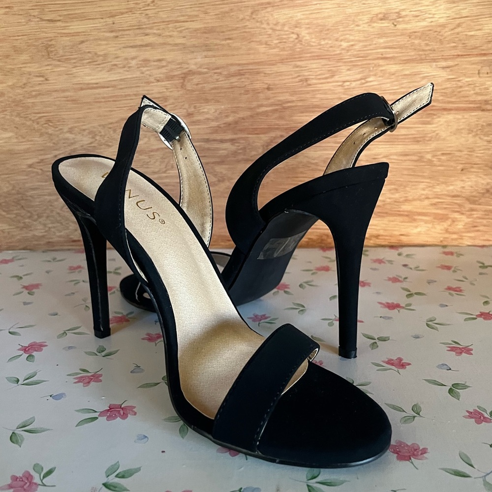 VENUS Black Strappy Heels